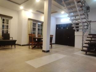 Chill Breeze Castle - 4BHK Villa with Captivating city view & Mountain view, Wifi, Campfire, Homemad Vacation rental in Kodaikanal
