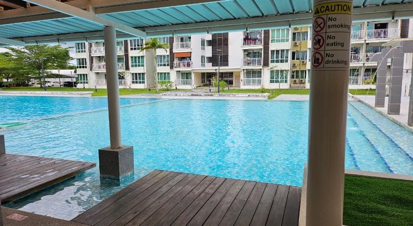 The Pineapple Homestay @ IJM Apartment in Sabah