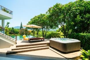 Floating Mountain Villa (4 Bedrooms) Villa in Laos