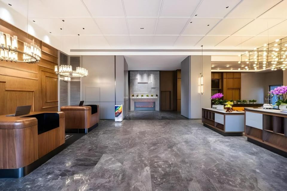 UrCove By Hyatt Wuhan Jiefang Avenue Riverside Hotel in Wuhan