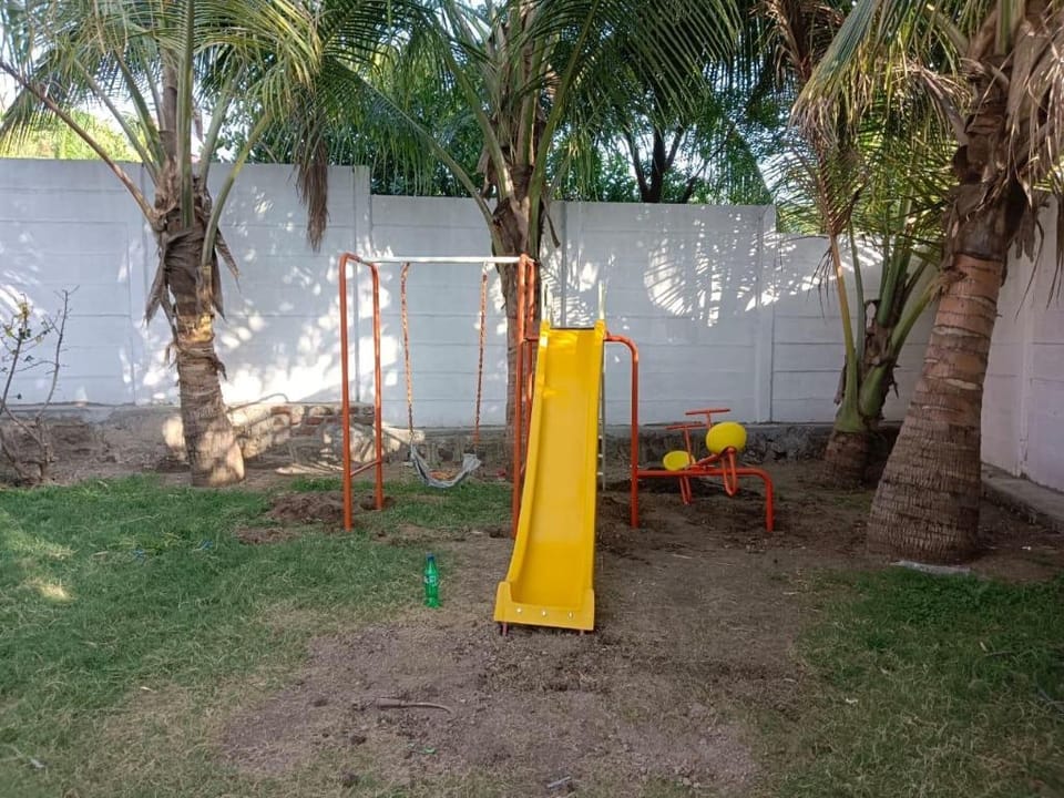 Etranger Villa Hotel in Maharashtra