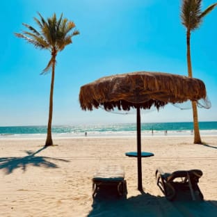 Hawana Salalah Beachfront Apartment with Pool  Apartment in Oman