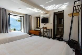 Mountain View Station Vacation rental in Laos