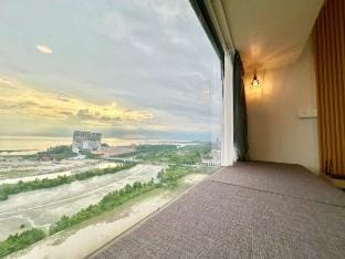 MJHolidayA1843a{RelaxHaven} PrivateJacuzzi+Seaview Apartment in Malacca