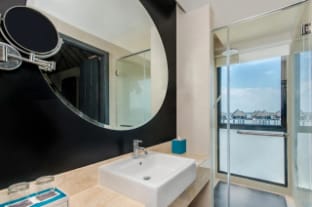 Luxury Room Sepang Goldcoast Villa in Selangor, Malaysia