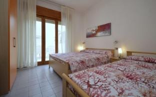 Charming apartment in the city center by Beahost Rentals Apartment in Bibione