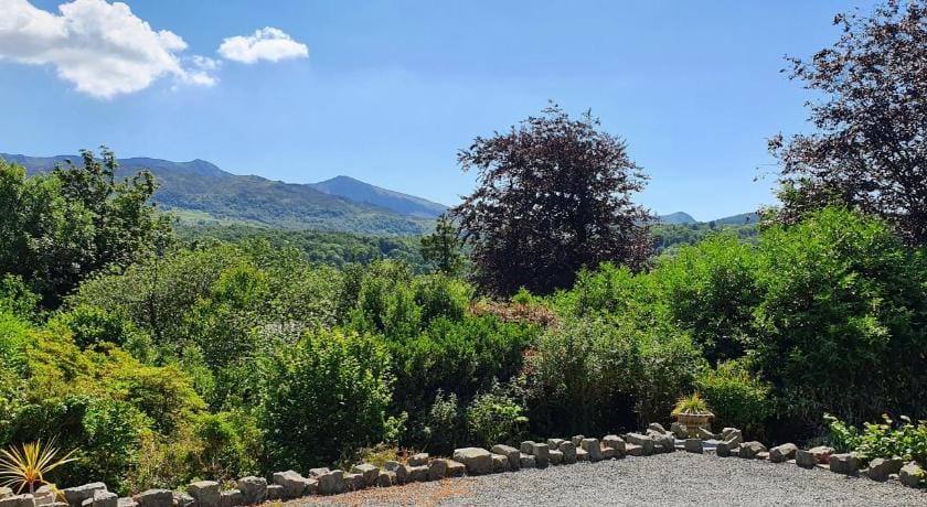 Spring Cottage at PenYCoed Hall Apartment in Dolgellau