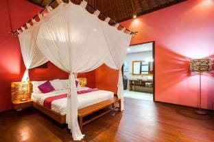 Tropical 3BR Pool Villa 01 SU Villa in Kuta