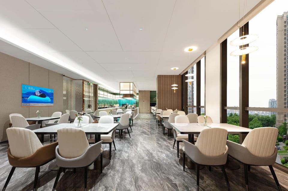 Atour Hotel Shanghai Songjiang Zhongshan East Road Hotel in Shanghai