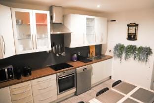 Cozy and Bright Room in Spacious 4-Room Apartment Apartment in Vienna