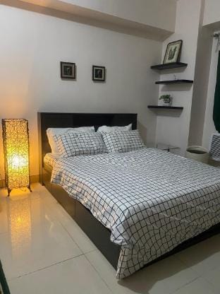 Modern Height Condo in Mckinley Vacation rental in Makati