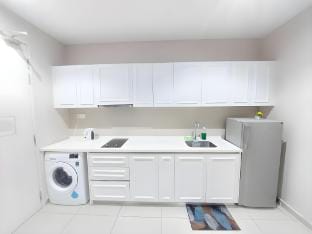 TRS- Paris Deluxe 5 @ i-City Shah Alam Apartment in Selangor, Malaysia