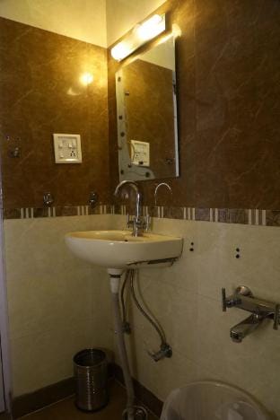 Sapphire B&B Vacation rental in Shimla