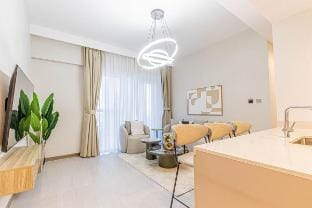 Designer 1BR Apt and Fully Eqquiped Apartment in Dubai