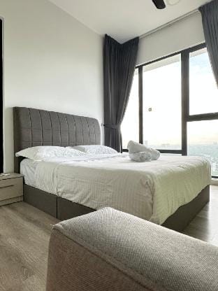 JB MidValley | 2BR 4Pax | Southkey Mosaic | WiFi Apartment in Johor Bahru