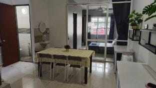 MidHill Penang 3FLR 20pax-5R6B-near SPICE, Airport Vacation rental in Bayan Lepas