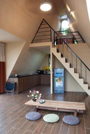 Warm Season Country House in Laos