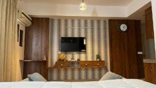 DLF Mypad Calmiya Studios Apartment in Lucknow