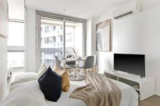 Modern 2BR Apartment Near to Southern Cross Apartment in Melbourne