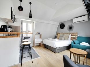 Quiet studio - 2P - Sentier Apartment in Paris
