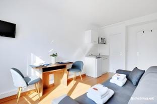 Charming studio - 2P - Parc Georges Brassens Apartment in Paris
