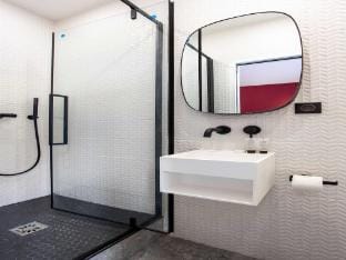 Cosy bedroom - Tour Eiffel  Champs de Mars Apartment in Paris