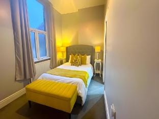 3-Bedroom, 2-Bath Home at Unit 2, Haywra Crescent Apartment in Harrogate