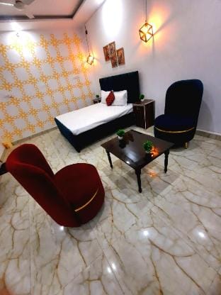 ICONIC RETREAT by ATULYAM STAYS  Vacation rental in Uttar Pradesh
