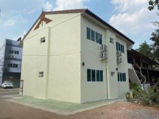 Chao Mueang Motel Apartment in Laos