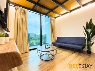 Kuching, Sarawak | Duplex Family Suite/5KM Airport Apartment in Kuching