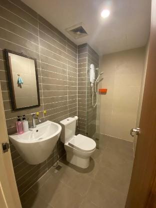 Comfy Kuching Kozi Square Studio Unit Apartment in Kuching