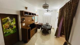 Ebs Guest House Near Nedumbassery Airport Vacation rental in Kochi