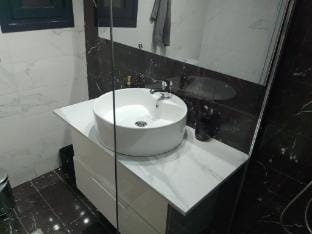 Luxury Semi-Basement Suite Athens Apartment in Athens