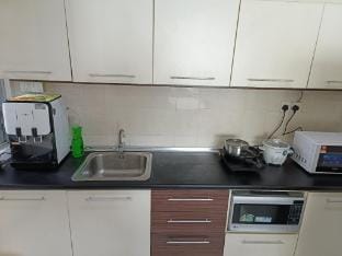 E-Tiara Apt./1-7pax/LRT/Pool+Gym+ Squash/YSW Homes Apartment in Subang Jaya