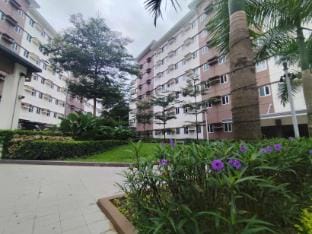 Warm&Cozy Retreat near SM Trece@ Tulip Guest Suite Apartment in Calabarzon