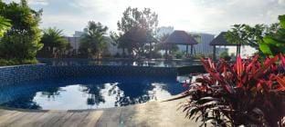 2 King Bed Family Room 56 Sqm PODOMORO 21st Floor Apartment in Indonesia