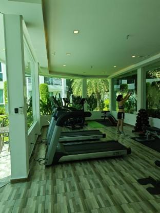 Olympus Pattaya City Center, Huán Residential Community Pool, Free Gym Available Apartment in Pattaya City