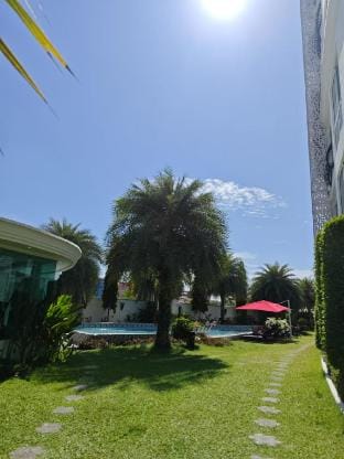 Olympus Pattaya City Center, Huán Residential Community Pool, Free Gym Available Apartment in Pattaya City