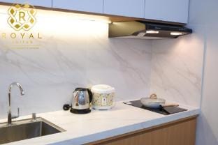 Royal House 4BR close to Grand Batam Mall Vacation rental in Riau Islands, Indonesia