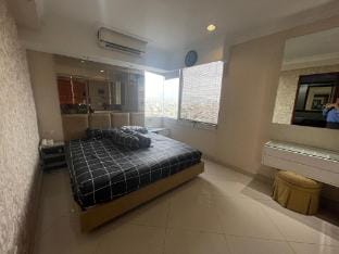 City View 2BR Mall Apartment (176sqm) Apartment in Jakarta