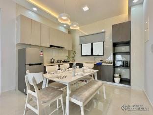 Country Garden Danga Bay Sea View/3Bedroom/8Pax Vacation rental in Johor Bahru