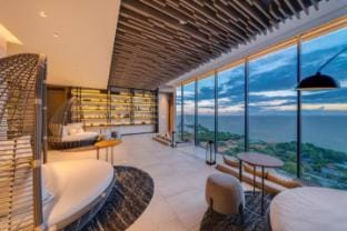 Sea View At The Beach Front - Breathtaking View Apartment in Pattaya City