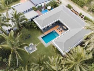 Casa Fariñas Villa in Nasugbu