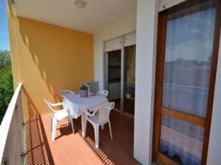 Colorful and bright apartment near the beach Apartment in Bibione
