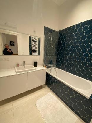 Lumineux Appartement self check in St Gilles Apartment in Saint-Gilles