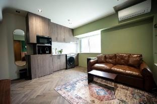 British style designer’s home Apartment in Taipei City