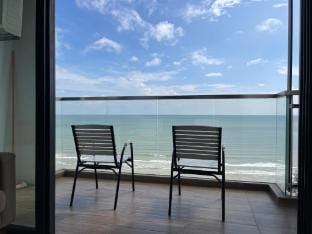 Timurbay 2Bedroom , 2Bathroom FullSeaview Poolview Apartment in Terengganu, Malaysia