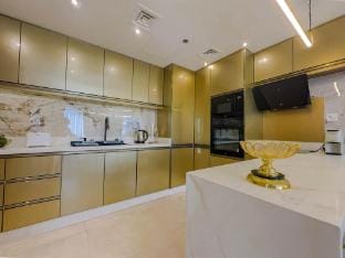 Beachfront Bliss: 2-BR Apartment in Shams 2 Apartment in Dubai