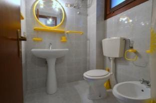 Modern flat with balcony, 100m from the beach Apartment in Friuli-Venezia Giulia