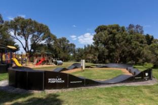 Victor Harbor Holiday Park Campground/ 
RV Resort in Encounter Bay